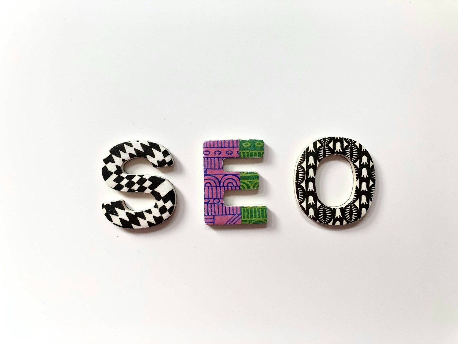 Graphic Design Tips for a Strong Brand Identity